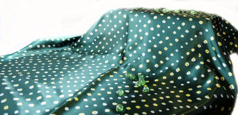 Class Bandhani Satin Silk Fabric (Green, Bandhani, Satin Silk)
